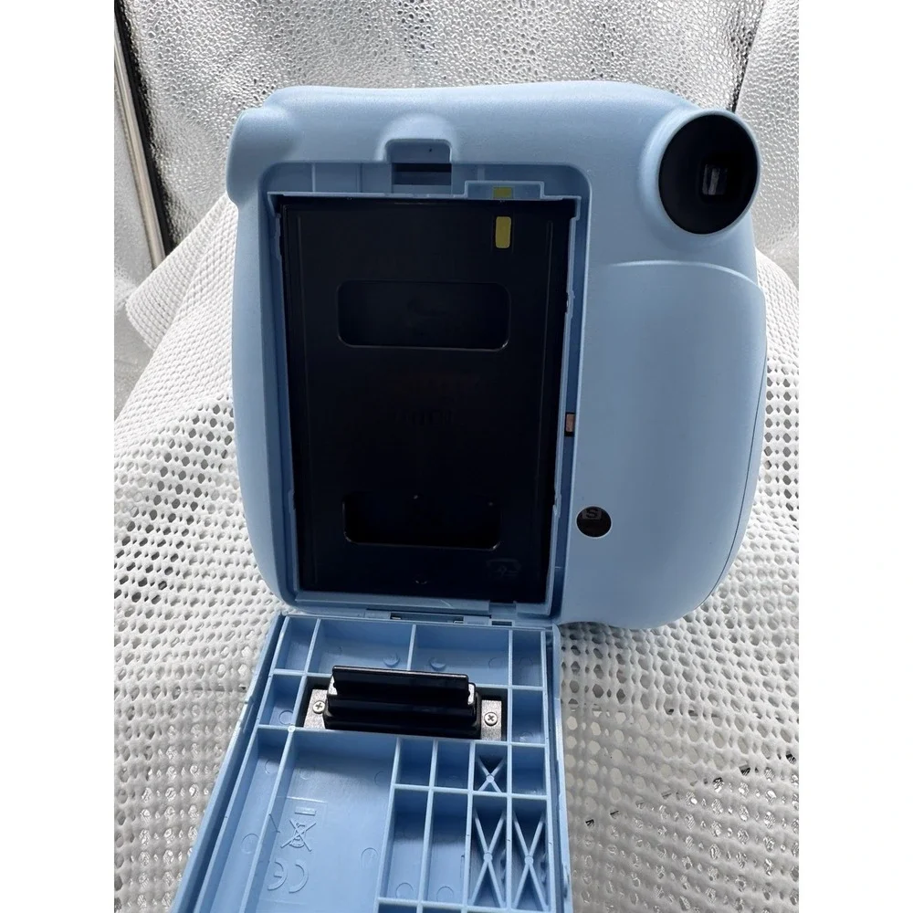 Fujifilm Instax Mini 7+ Instant Camera Light Blue 600021778 Tested Working